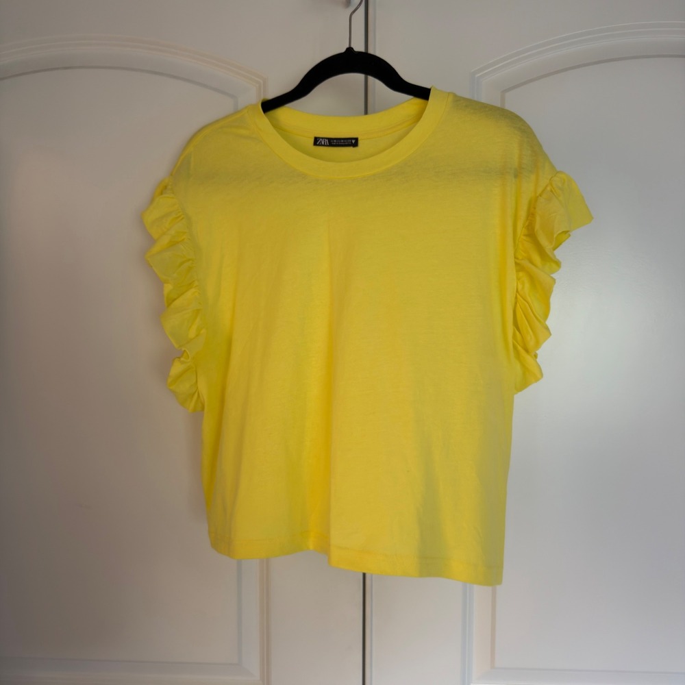 Zara Womens Yellow Ruffle Short Sleeve Crew Neck T-Shirt Size M